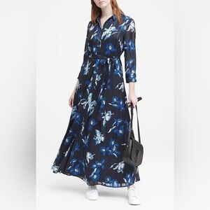 Banana Republic flowy navy floral maxi dress
